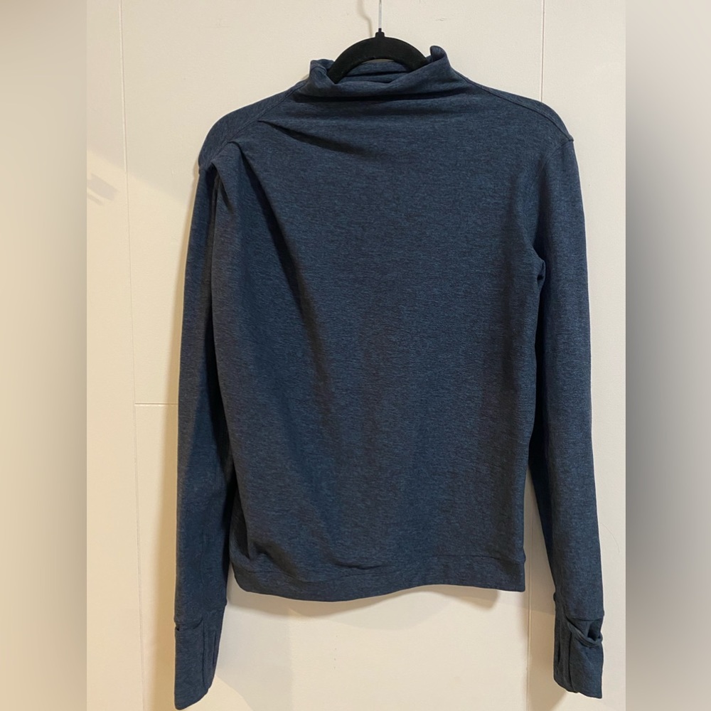 Lululemon long sleeve turtleneck